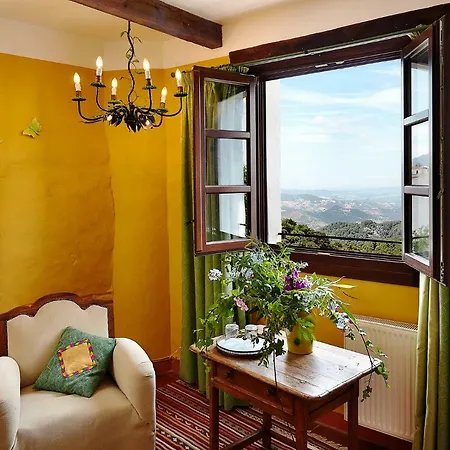 Hotel La Fructuosa 2*